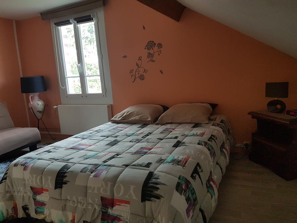 La Demi-Lune Bed & Breakfast Bailleval Exterior foto