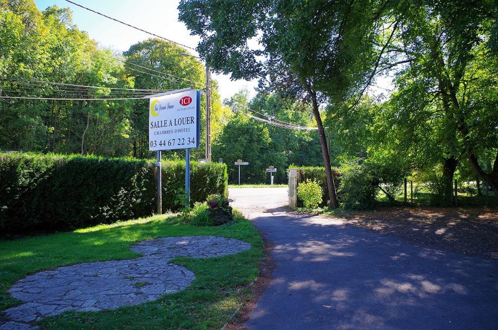 La Demi-Lune Bed & Breakfast Bailleval Exterior foto